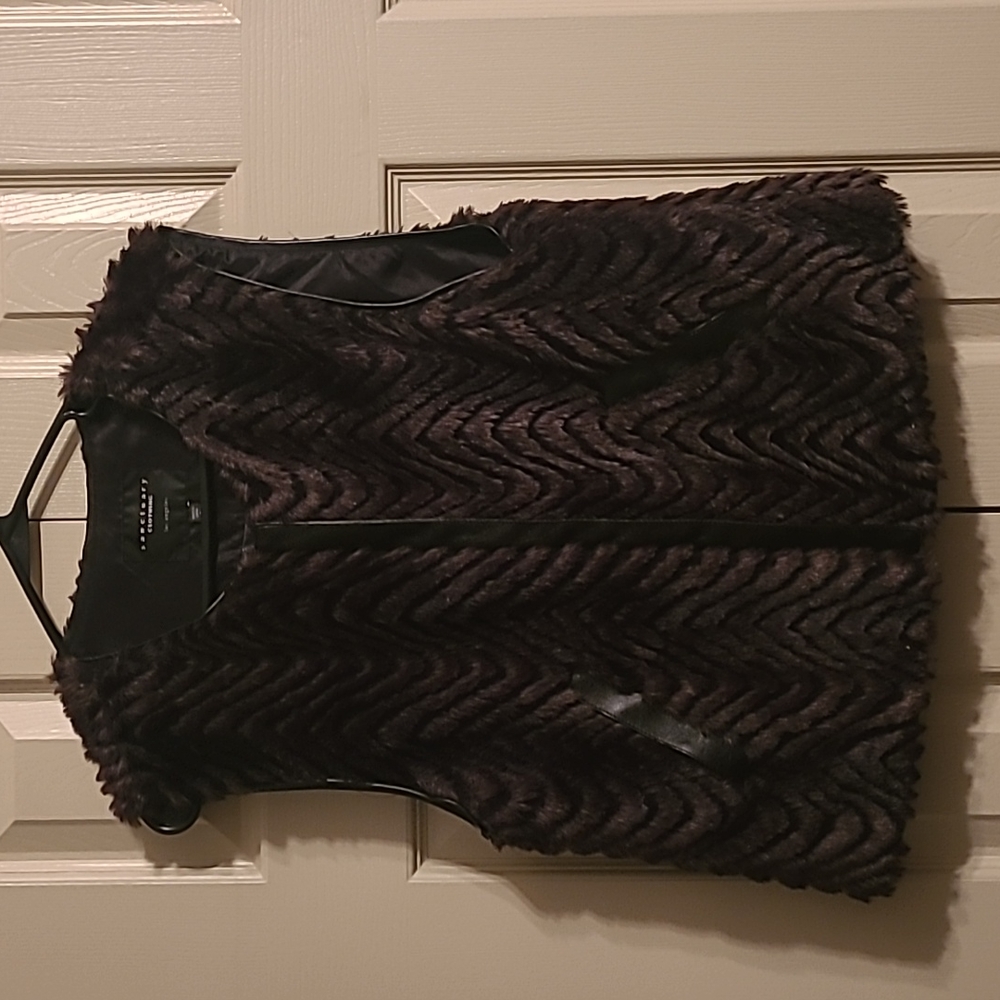 Fur Vest..like new condition.